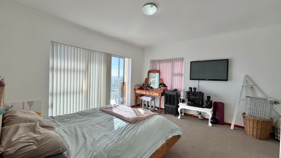 3 Bedroom Property for Sale in Mountainside Western Cape